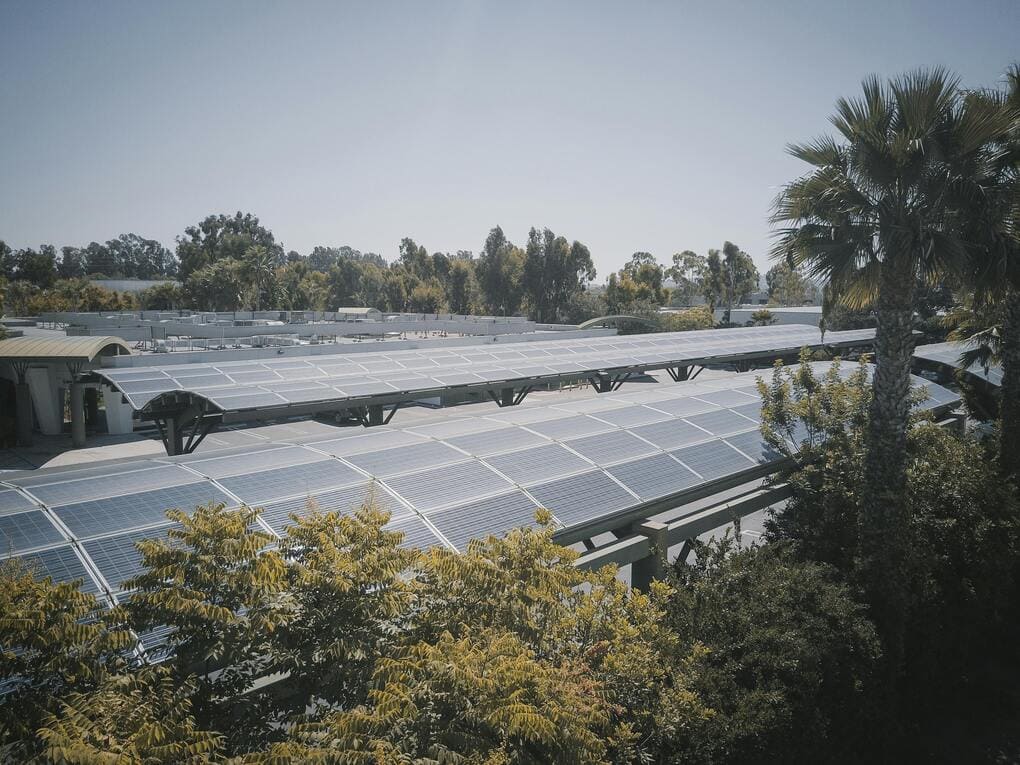 Encuentra instalación de paneles solares en Panamá con garantía y soporte profesional